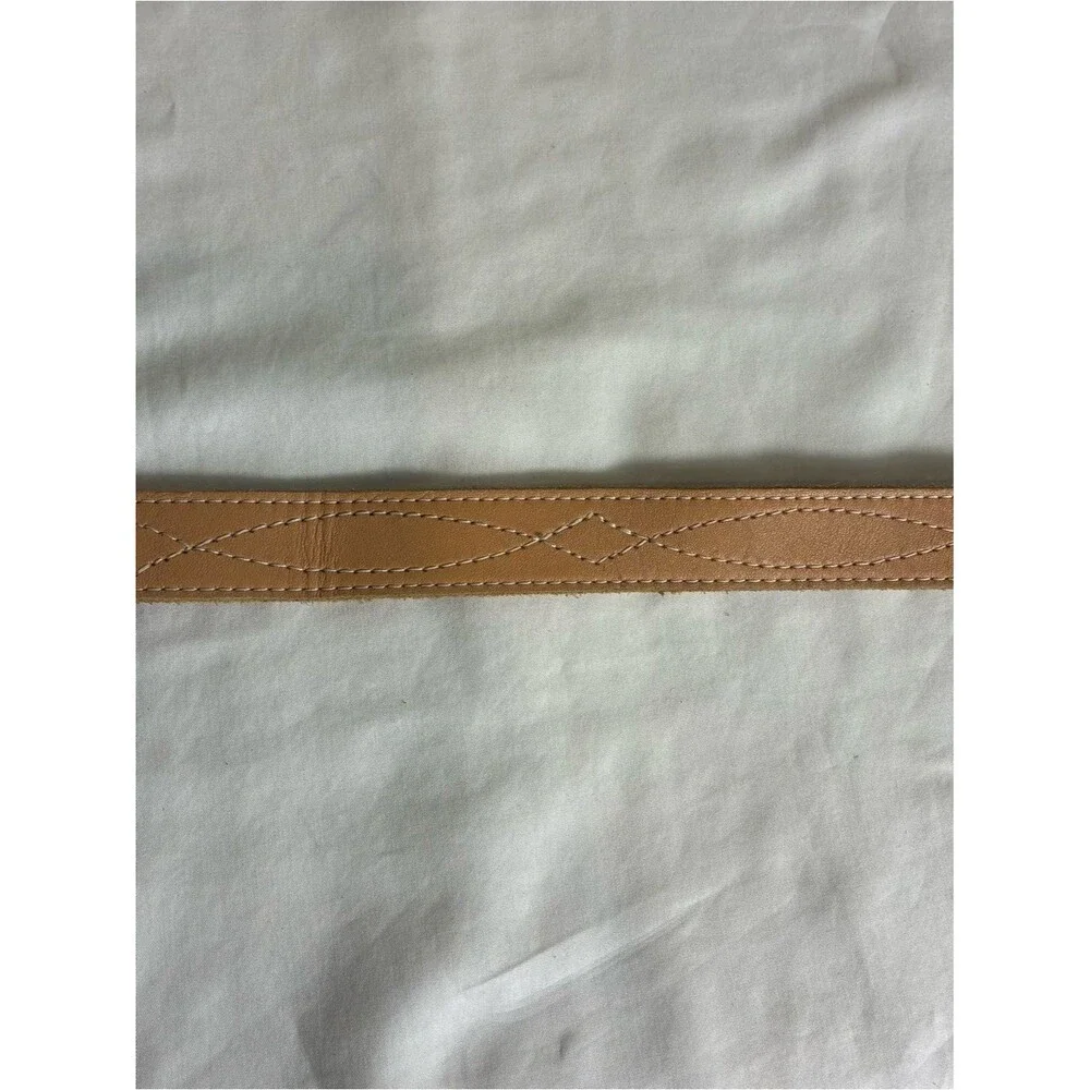 GAP Womens belt Sz M genuine leather nude color embossed buckle stitching